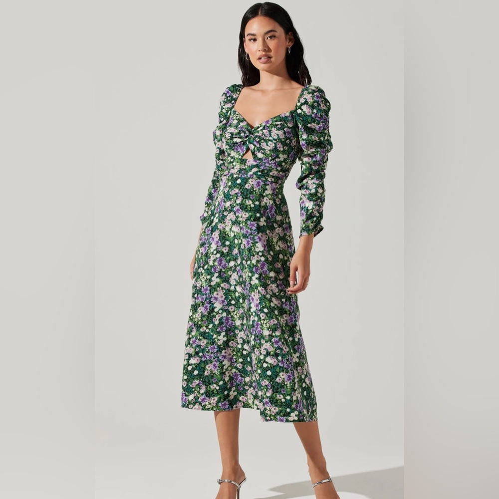 ASTR the label floral keyhole midi dress
